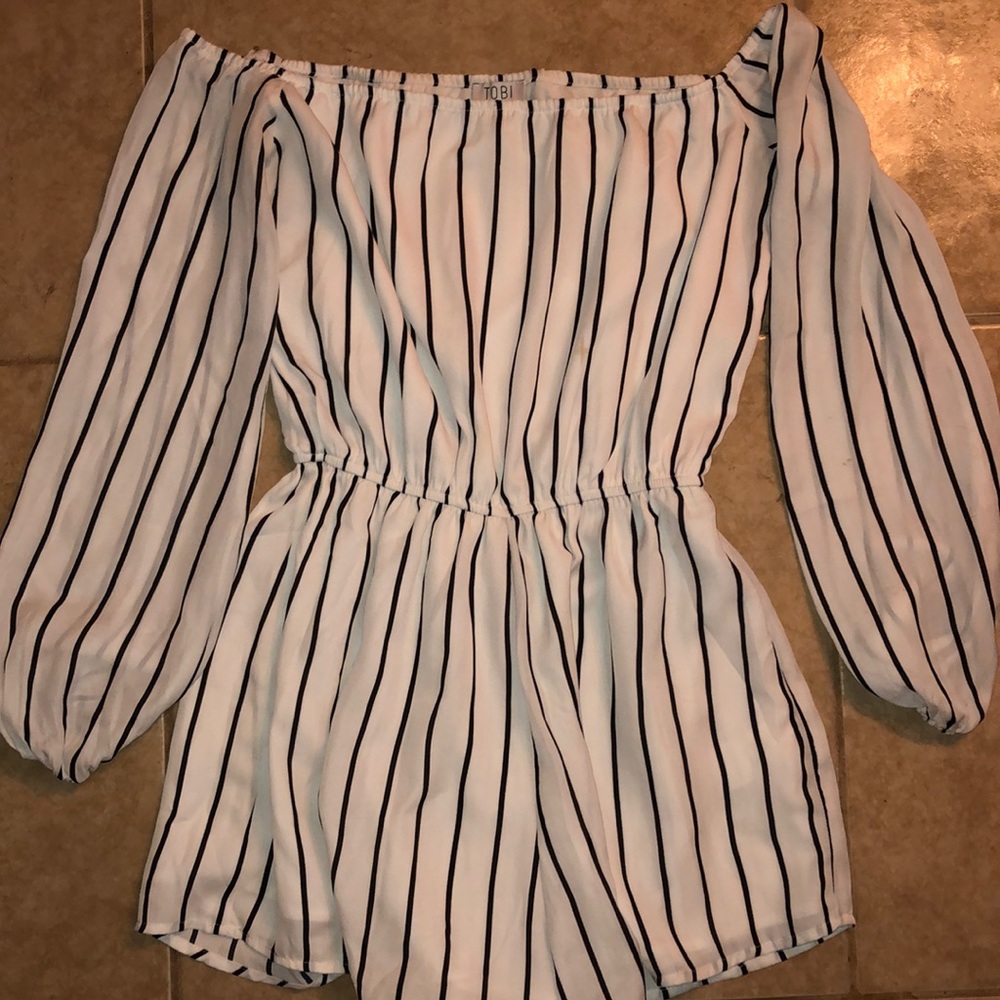 Off-the-Shoulder B&W Striped Romper
